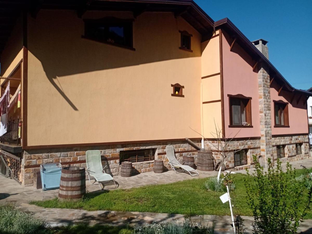 Hotel Кръчмъ При Байката Alpin Ribaritsa Exterior foto